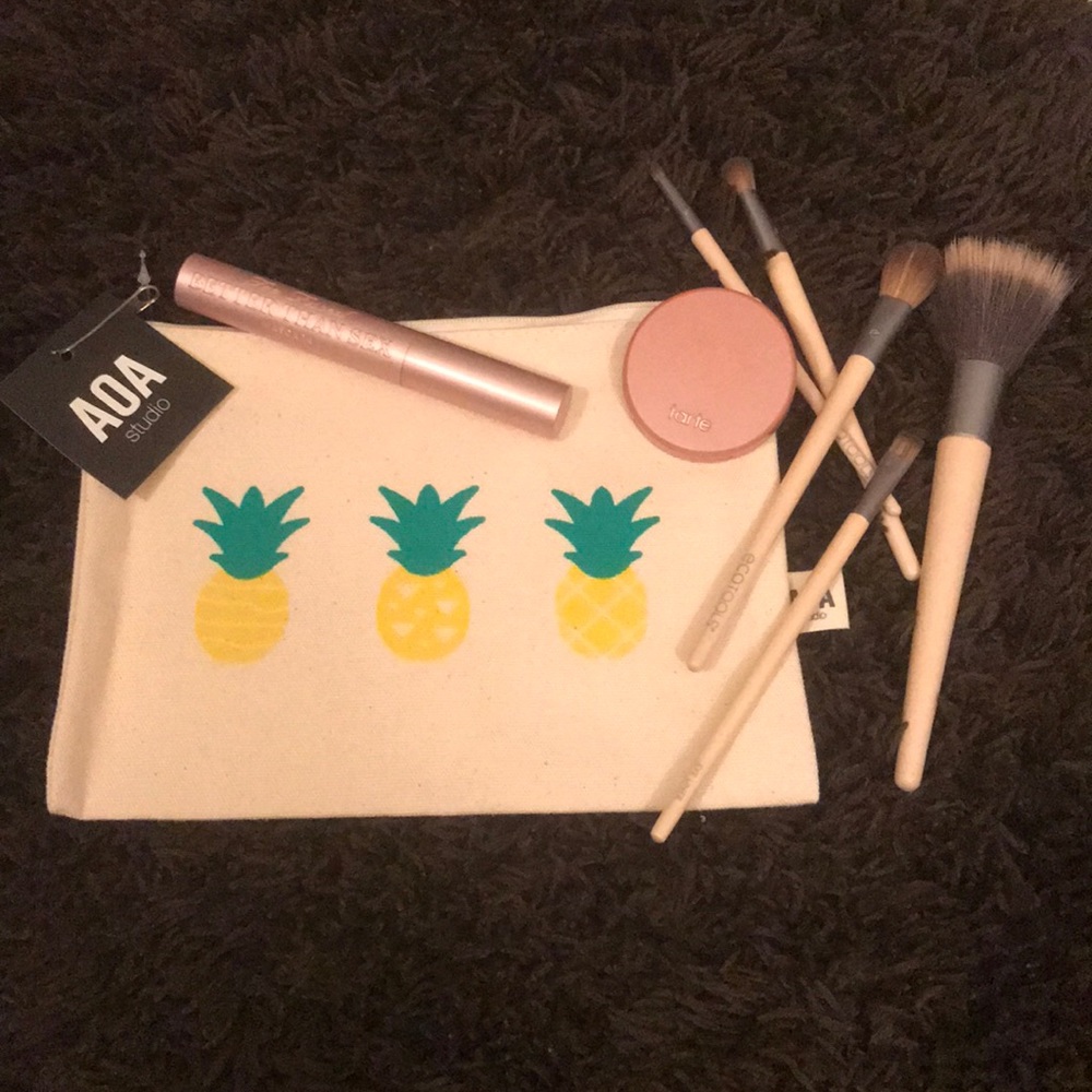 🎁 5 for $20 💄 Makeup Bag